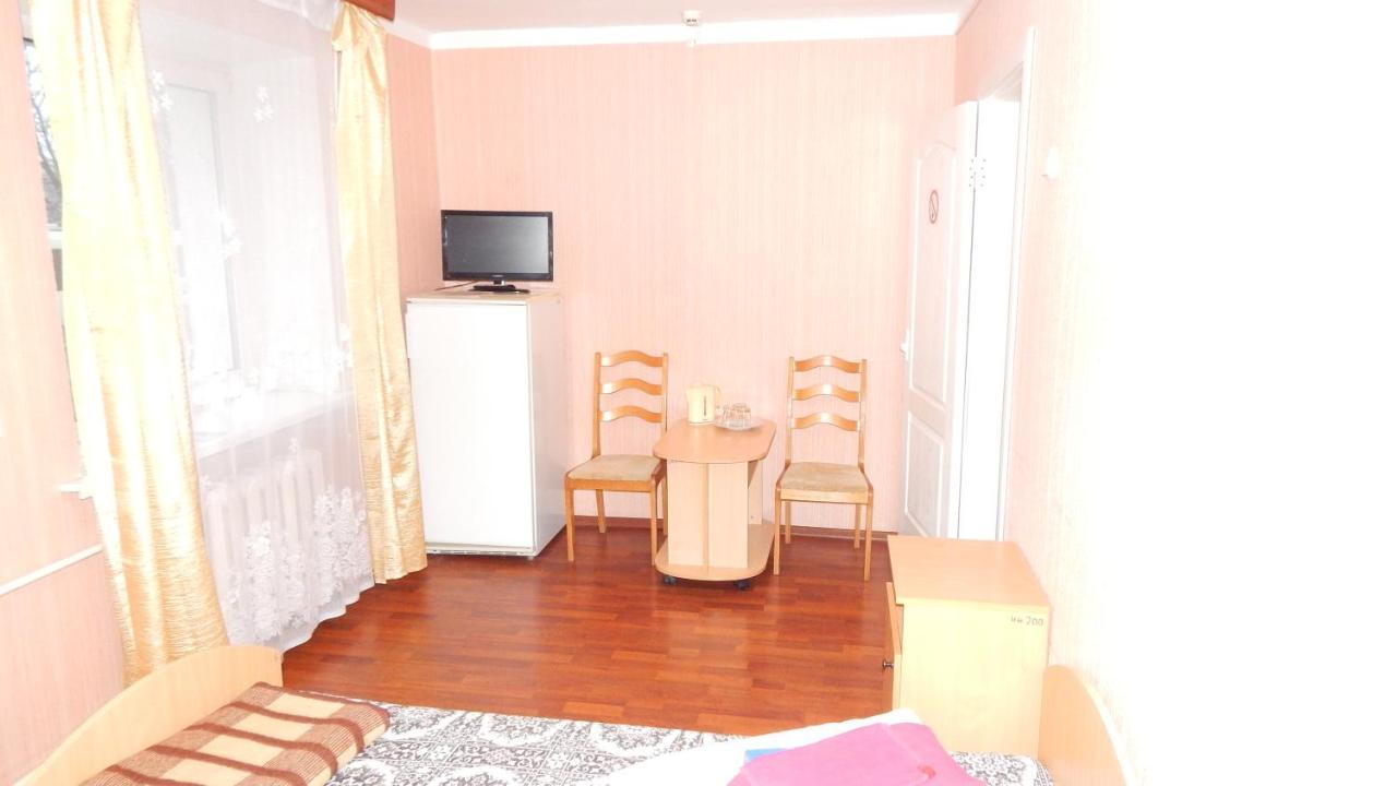 Akademicheskaya Hotel Minsk Esterno foto