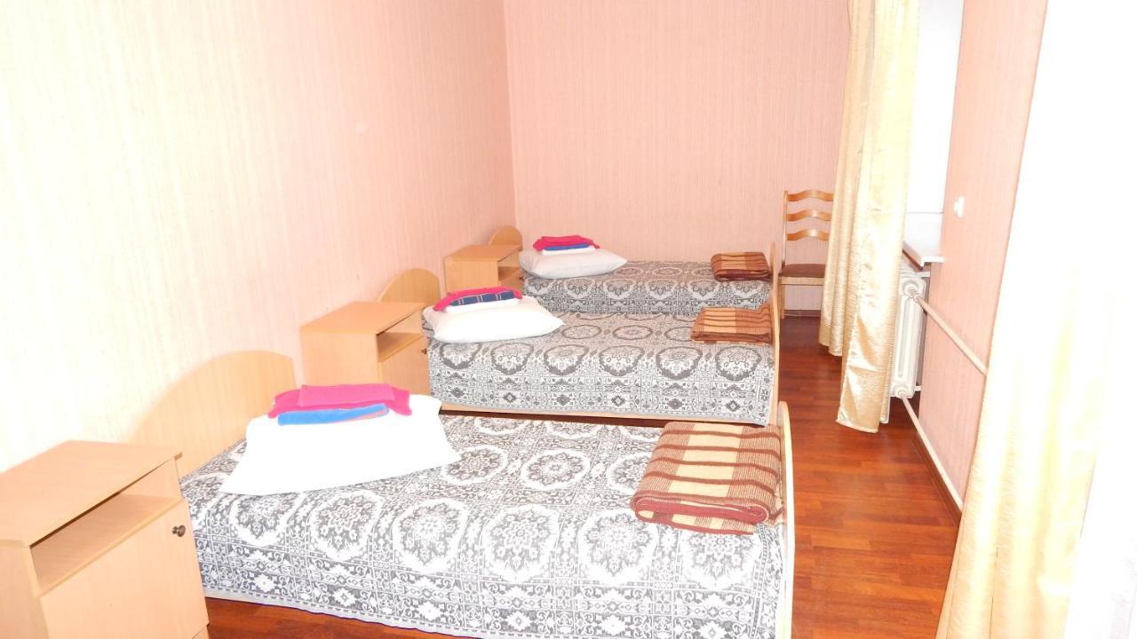 Akademicheskaya Hotel Minsk Esterno foto